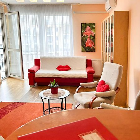 Lovely Home - Free Parking Budapest Bagian luar foto