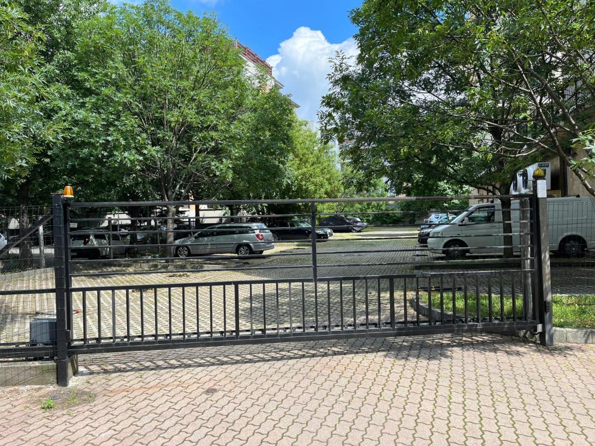 Lovely Home - Free Parking Budapest Bagian luar foto